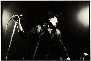 pic4_back-300x96.png