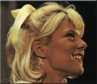 Il-Y-A-Deux_smile-190x96.png